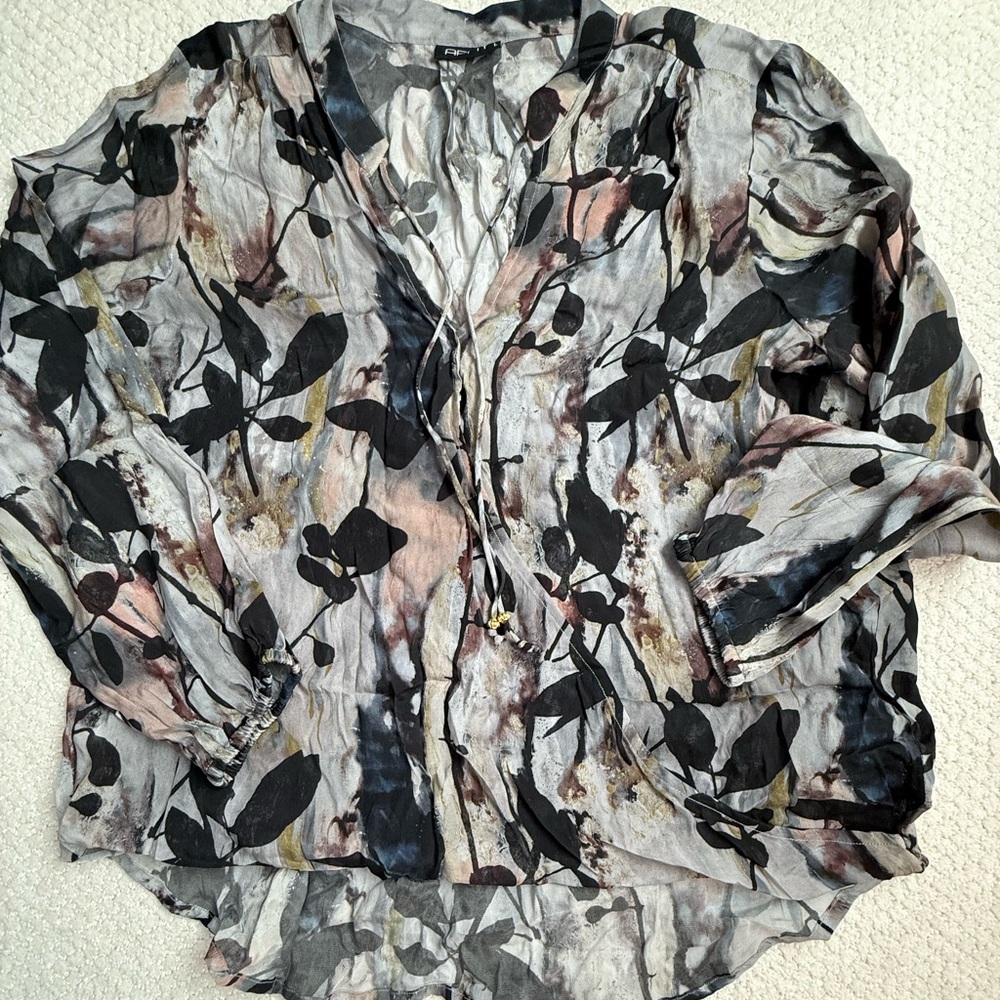 Floral Print Women's Top - Black and Gray